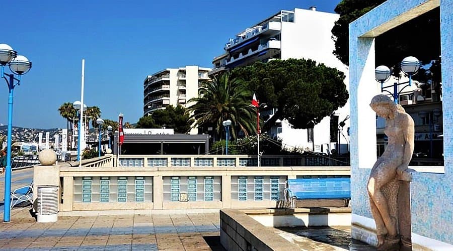 Taxi Conventionné Juan-les-Pins : Transport Médical CPAM 24/7 | Réservation Simple et rapide